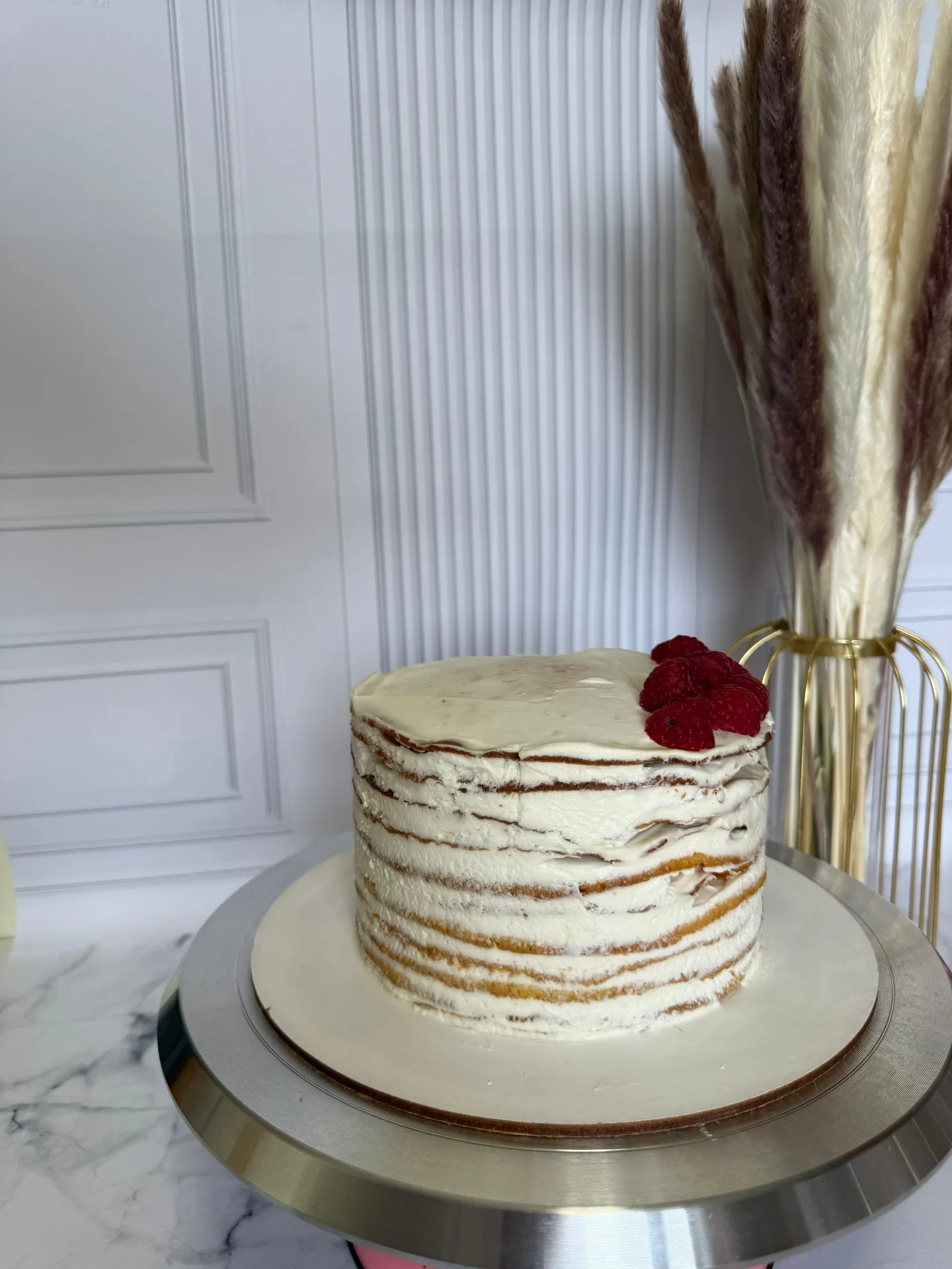 Молочная девочка